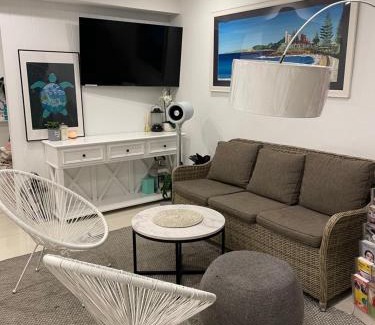 Manly Haus | LE TREND SUITE MANLY