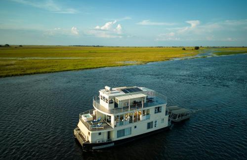 Chobe Bootsverleih | Chobe Princess by Mantis