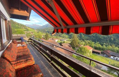 Kublis Wohnung | Romantic Apartment in the Hug of Swiss Alps, Amazing Views