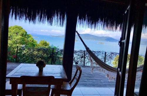 Paraty Haus | Casa na Praia com vista para o mar