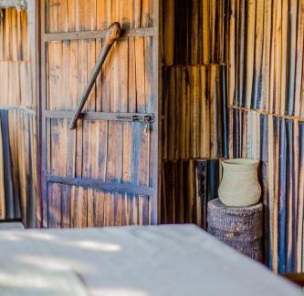 Epupa Kabine | Epupa Falls Lodge
