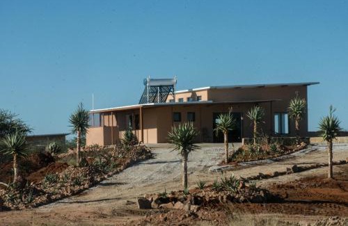 Otjiwarongo Kabine | Cheetah View Lodge