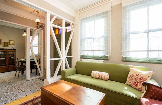 Classy Duplex Apartment w Balcony Near Golden Horn