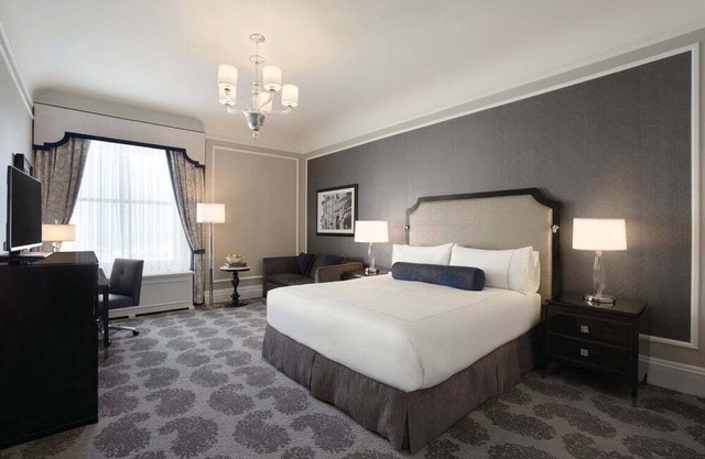 1-Bedroom Suite at a 5⭐️ Hotel