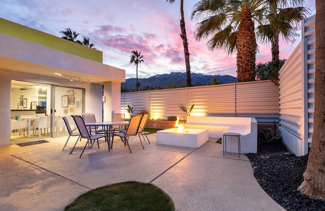 ✪ Mid-Century Modern 'Palm Springs Social House' ✪