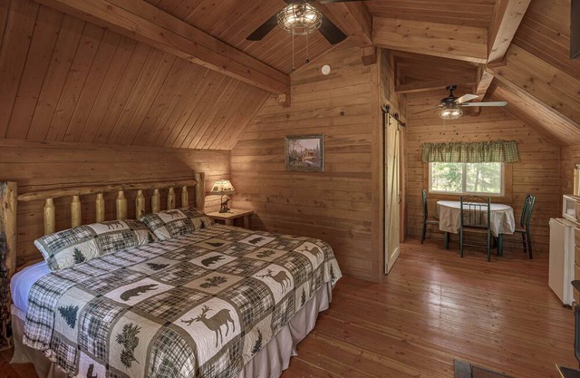 Lost horse Resort Cabin 9