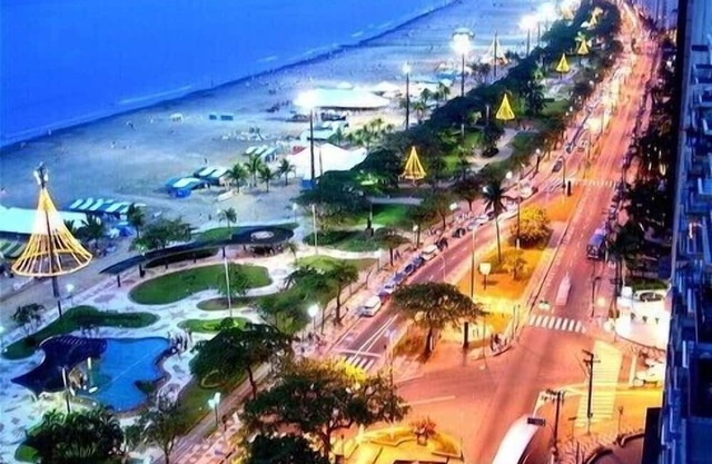 Living room with balcony facing the sea