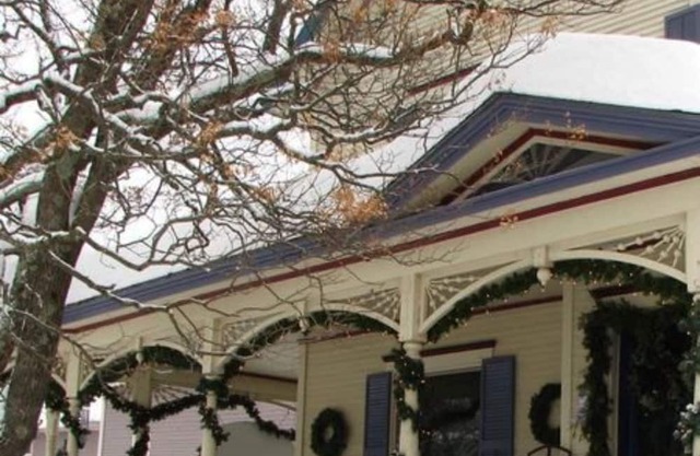 Rose Arbour Bed & Breakfast