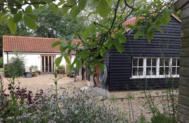 Self Contained Cottage In village just 5 miles from central Cambridge