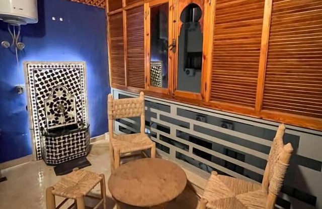 Studio with swimming pool and private parking near the Opera House