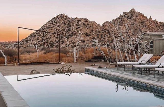 Walk to Pappy & Harriets, Pool, Bar, Game Room & Views · Know Where Ranch