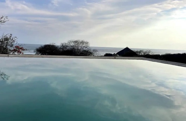 Casa NAYA 1-Luxury 2-bedroom house with AC in marvelous central Puerto Escondido