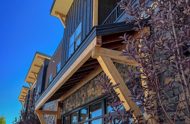 208 Lofts on Main - Hayden