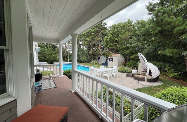 Beautiful 3+ bedroom house on Cape Cod with every amenity including pool
