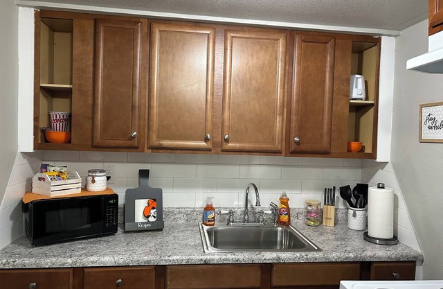 Cute 1 bed/1bath OSU apartment! Come see Pistol Pete’s Pad!