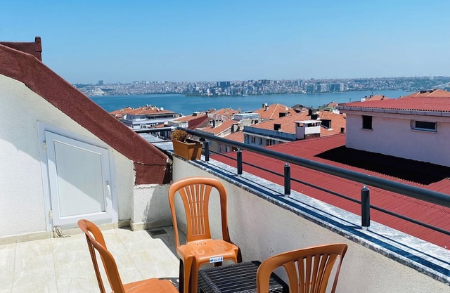 lake & sea view apartment