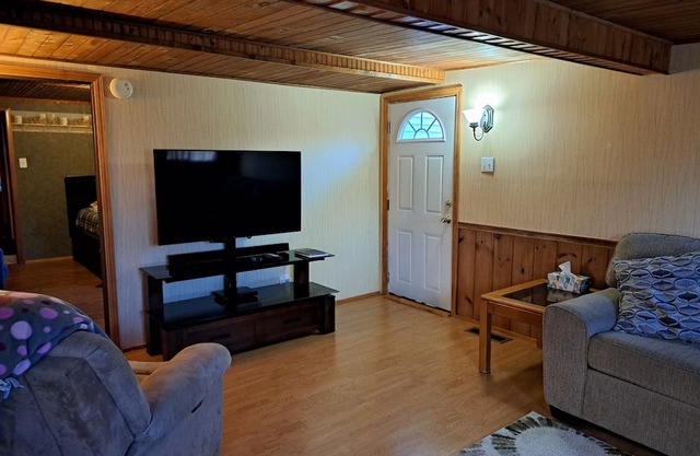 Charming 2-bedroom house just outside of Lowville