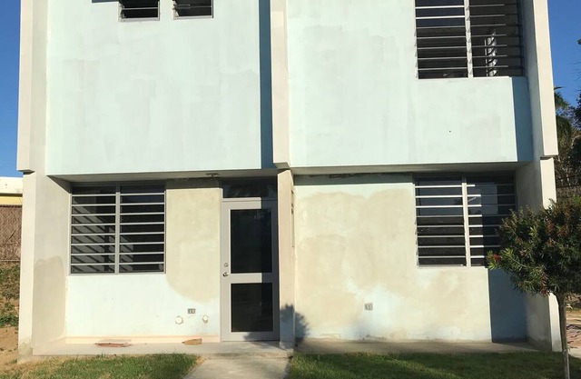Cozy 3-bedroom house in enjoyable Rincón with AC, WiFi