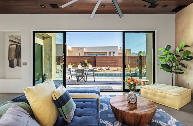 Daybreak at Horizon Villas | Pool, Sauna & Spa