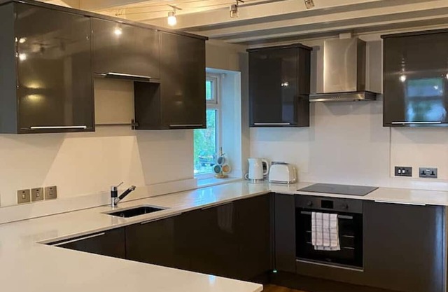 Contemporary Duplex: Private Patio, Secure Parking