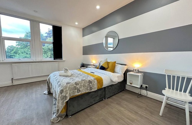 Modern 3 Bedroom Retreat in Hagley