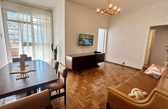 Apê Amplo 2 Qrts com Varanda no Centro de BH