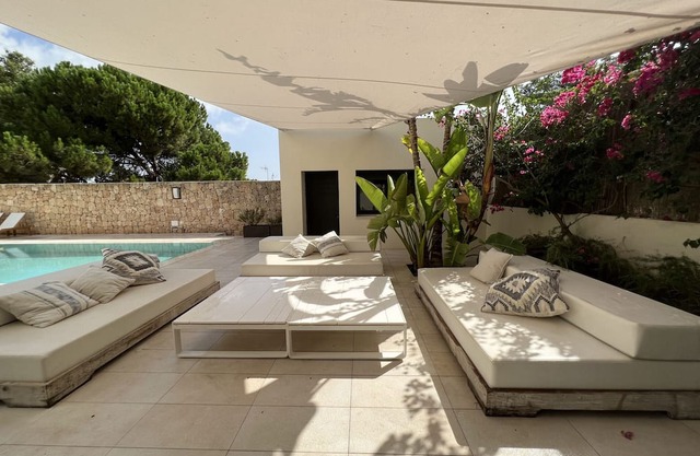 Beautiful detached house with private salted swimming pool in Santa Eulalia