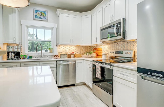 Dog-Friendly Wilmington Retreat ~ 7 Mi to Beach!