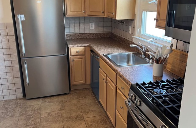 Stylish & Comfortable Apartment for Groups Near NYC