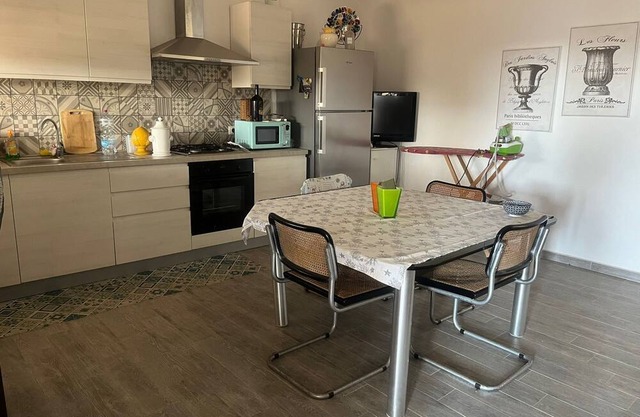 Holiday Home 'Villa Settimo' with Private Terrace, Private Garden and Air Conditioning
