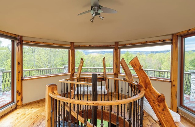 Cozy Castle in the Hudson Valley. Perfect for a fairytale getaway!
