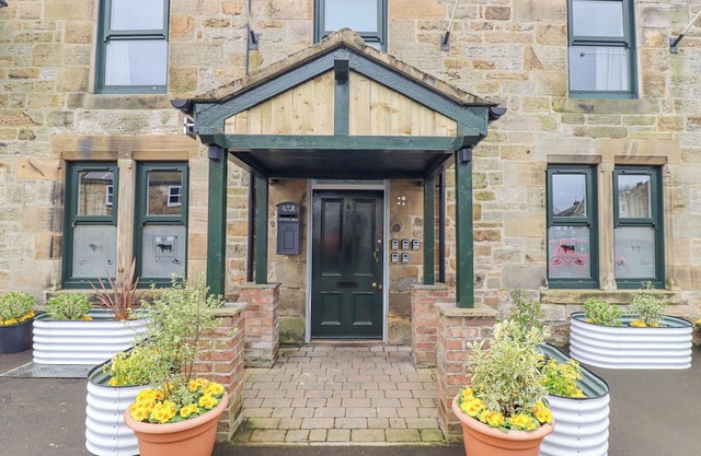 BRUNTON SUITE, family friendly, with a garden in Wark