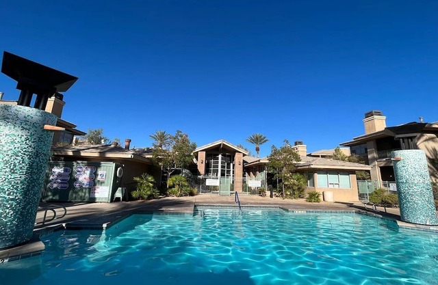 Luxury one bedroom and one bathroom unit with full amenities