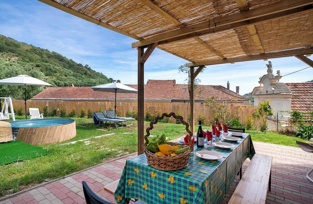 Holiday Home 'Casa Degli Alberi' with Sea View, Private Pool and Wi-Fi