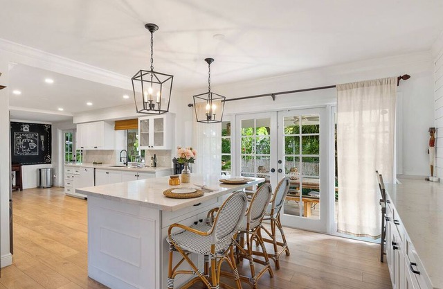 Palmetto Bay I - Six Bedroom Apartment, Sleeps 12