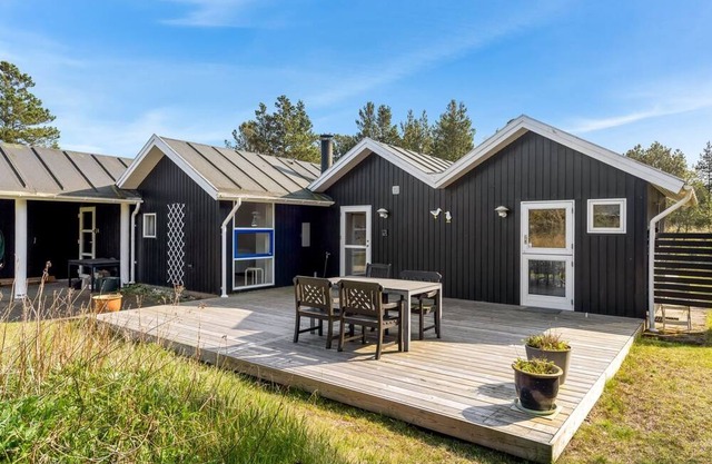 "Femja" - 150m from the sea by Interhome