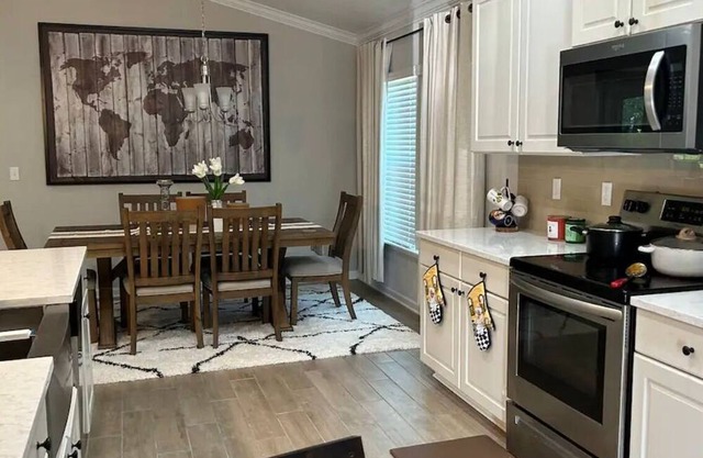 Relaxing One Bedroom in Jacksonville in a beautiful neighborhood