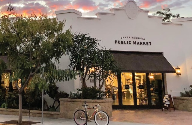 Cozy two bedroom apartment in Downtown Santa Barbara - Walk to anywhere!