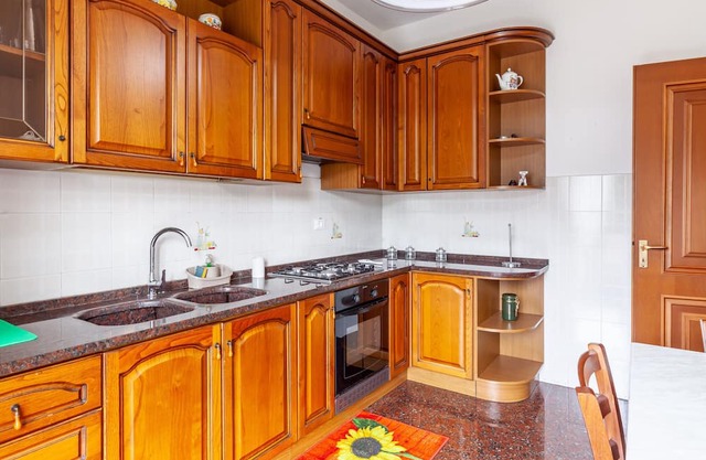 Vacation Home "Tra Liguria E Toscana" with Mountain View, Private Terrace & Wi-Fi