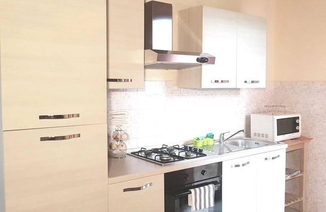Homerez - Nice apartement for 8 ppl. with terrace and balcony at Verona