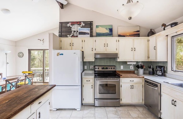 East Hampton Harbor Cottage