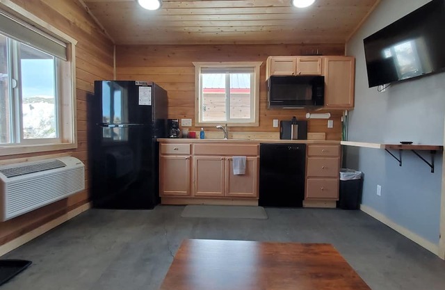 Hardrock 50 - # 7 Rustic cabin retreat in the heart of adventure country.