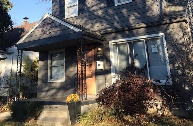 Affordable house close to everything!