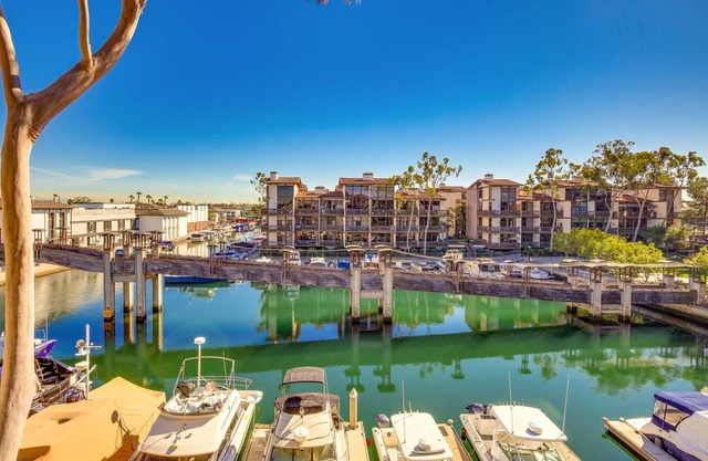 Long Beach Marina Pacifica ocean view condo near Disney and Socal Attractions