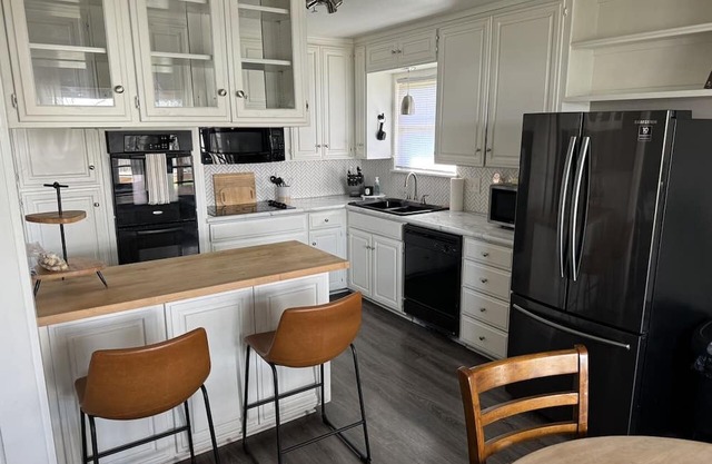Charming 4-bedroom house with AC and WiFi in lovely Fort Worth