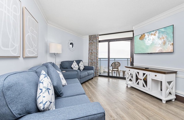 Spacious 3 Bedroom Oceanview Condo at Sand Dunes Resort