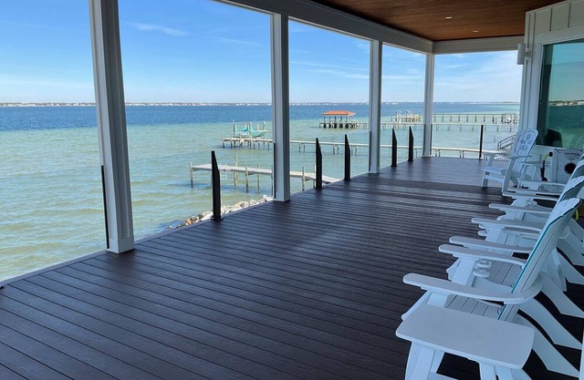 Newly Built Luxury Home | 4 BD 3 BTH | Boat Slip & Kayak | Beach Getaways
