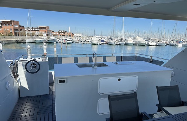 Houseboat, Marina di ravenna, Marinara, Cervia, yachts, suit, casa galleggiante