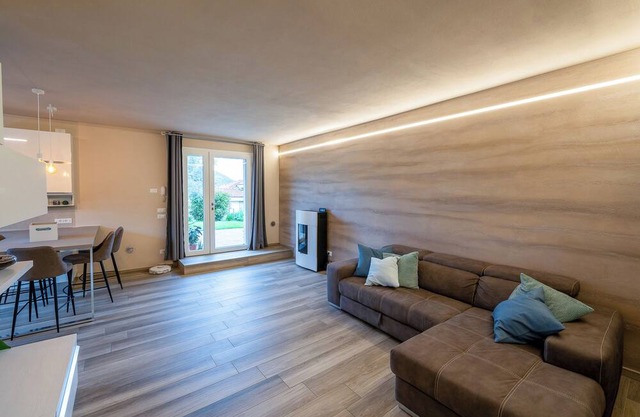 New apartment with garden and parking in Salò