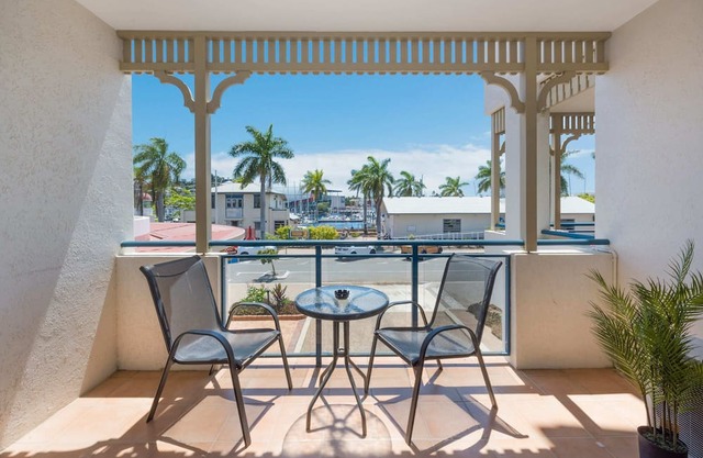 Motel room on Palmer with a pool!